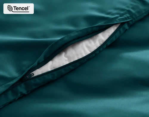 Close-up on the zipper enclosure on the edge of our Jungle BeechBliss Duvet Cover Set.